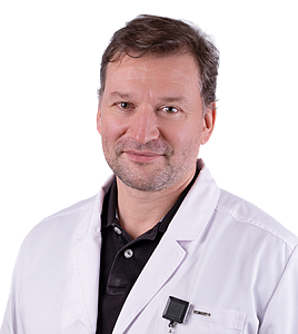 Врач Королев Роман Константинович